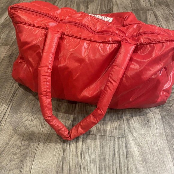 Vintage Latique Red Duffle Bag RARE *View photos* - Picture 6 of 11